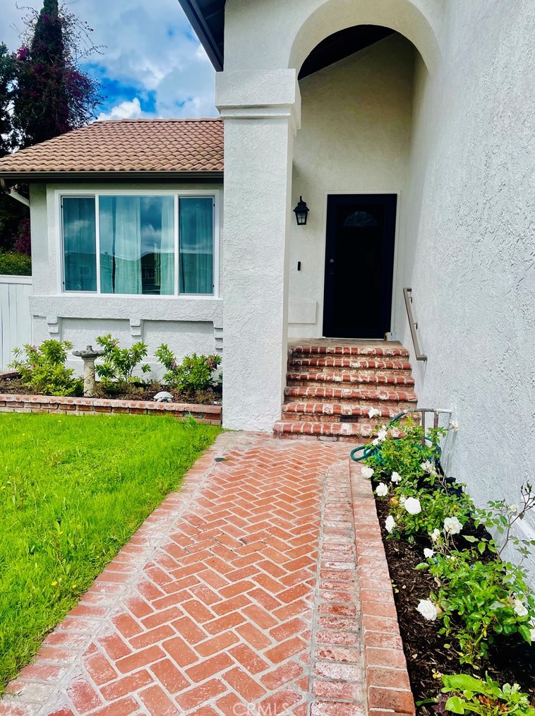 17235 Growers Cir, Yorba Linda, CA 92886