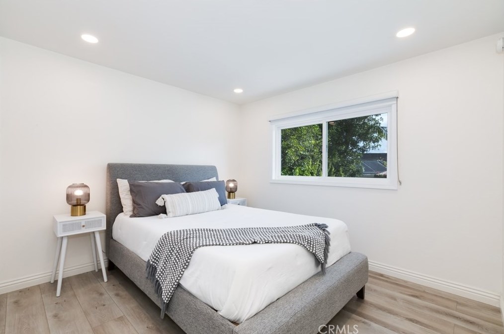 17 Whitney, Irvine CA  92620-3386 exterior