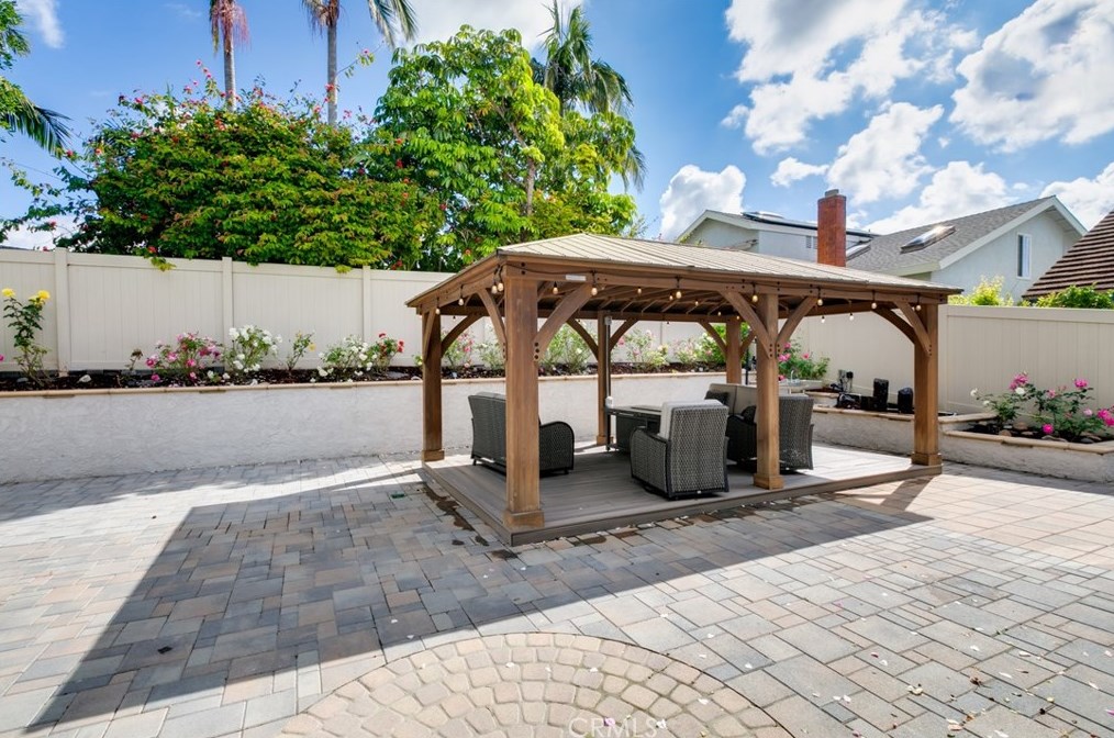 17 Whitney, Irvine CA  92620-3386 exterior