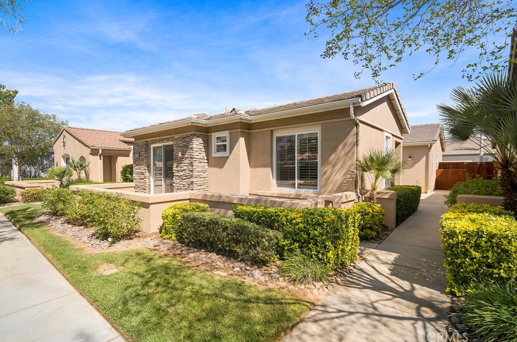 260 Four Seasons Blvd, Hemet, CA 92545-3426