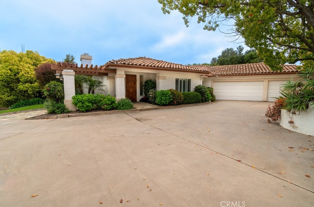28366 Crooked Oak Ln, Escondido, CA 92026