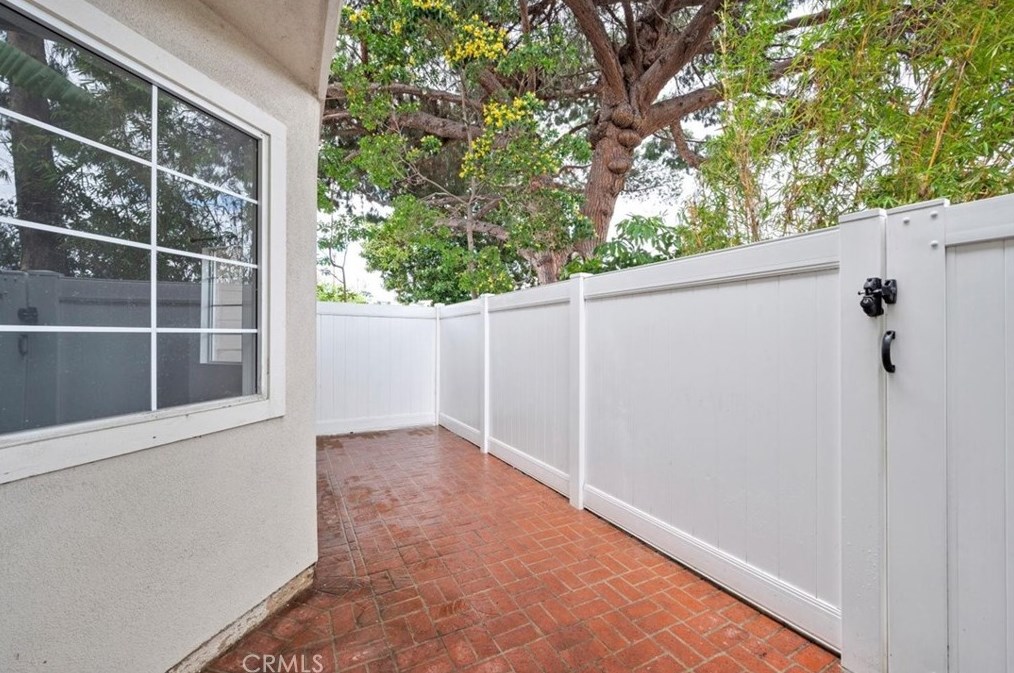 2003 Artesia Blvd, Torrance CA  90504-3047 exterior