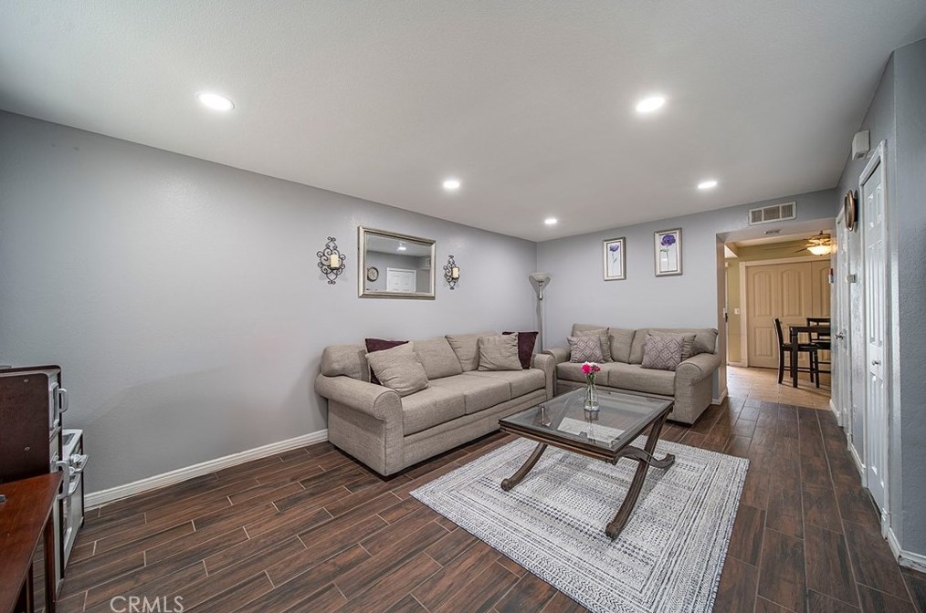5640 Riverside Dr #35, Chino, CA 91710