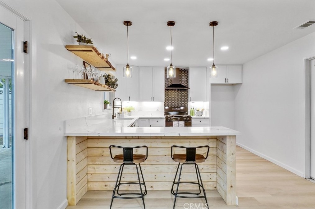 1985 Mountain Ave, Pomona CA  91767-3435 exterior