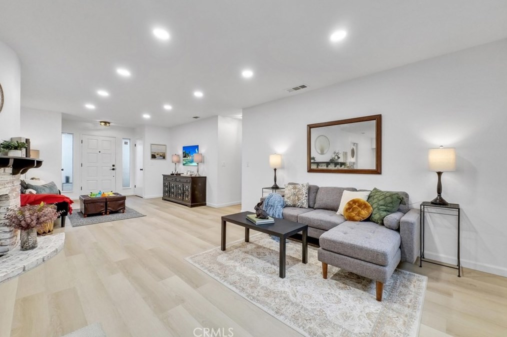 1985 Mountain Ave, Pomona CA  91767-3435 exterior