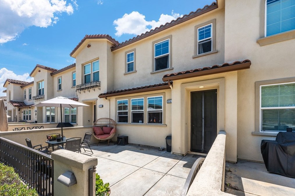 10410 Sycamore Ln, Santa Fe Springs, CA 90670