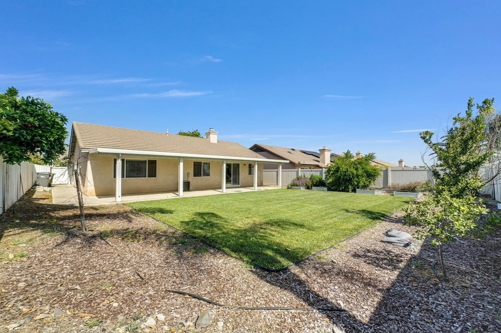 36240 Hague St, Winchester, CA 92596-9273