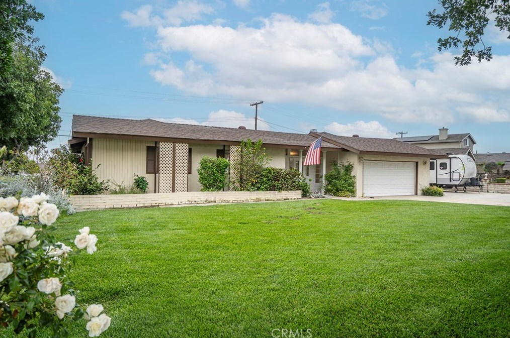 2874 Whispering Lakes Ln, Ontario, CA 91761-6467