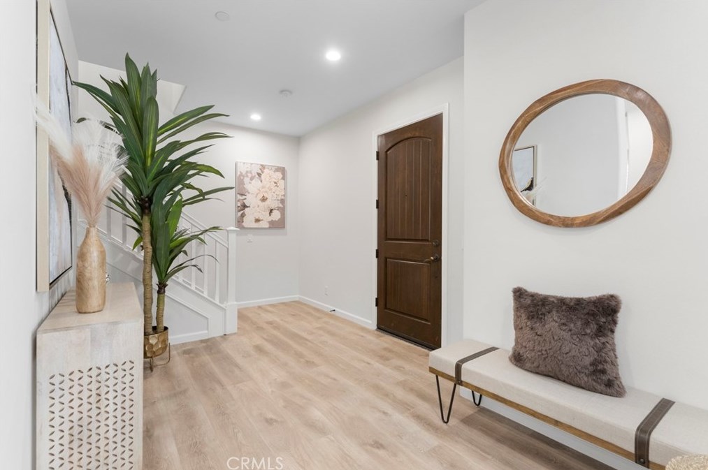 893 Terrace Ln, Pomona, CA 91765-4568