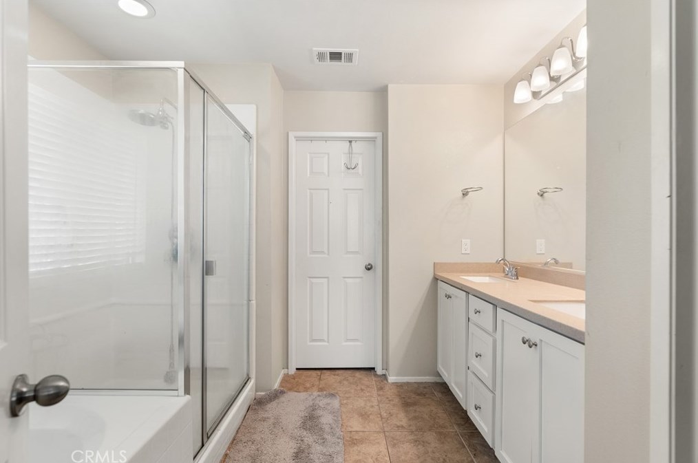 1408 Silverberry Ln, Beaumont CA  92223-1437 exterior