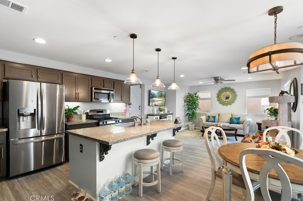1408 Silverberry Ln, Beaumont CA  92223-1437 exterior