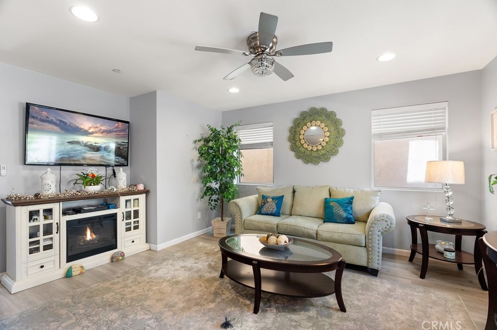 1408 Silverberry Ln, Beaumont CA  92223-1437 exterior