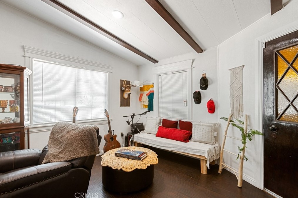 367 Siesta Ct, Hemet CA  92543-8839 exterior