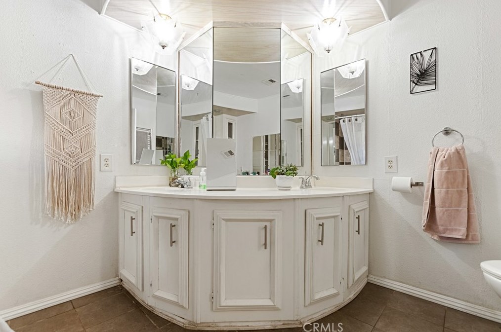 367 Siesta Ct, Hemet CA  exterior