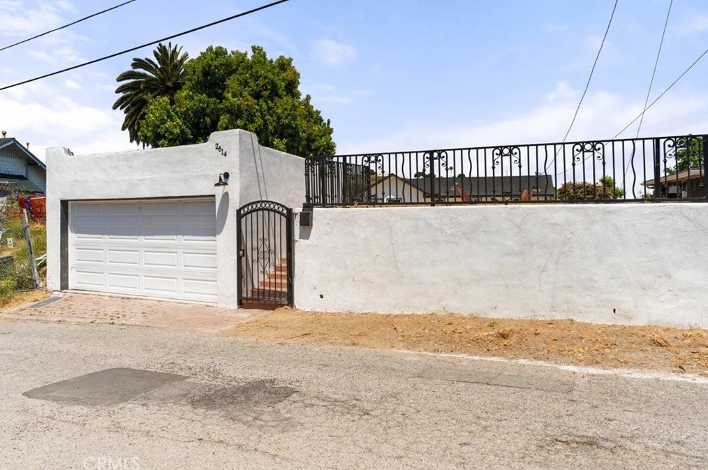 2614 Thomas St, Los Angeles CA  90031-2450 exterior
