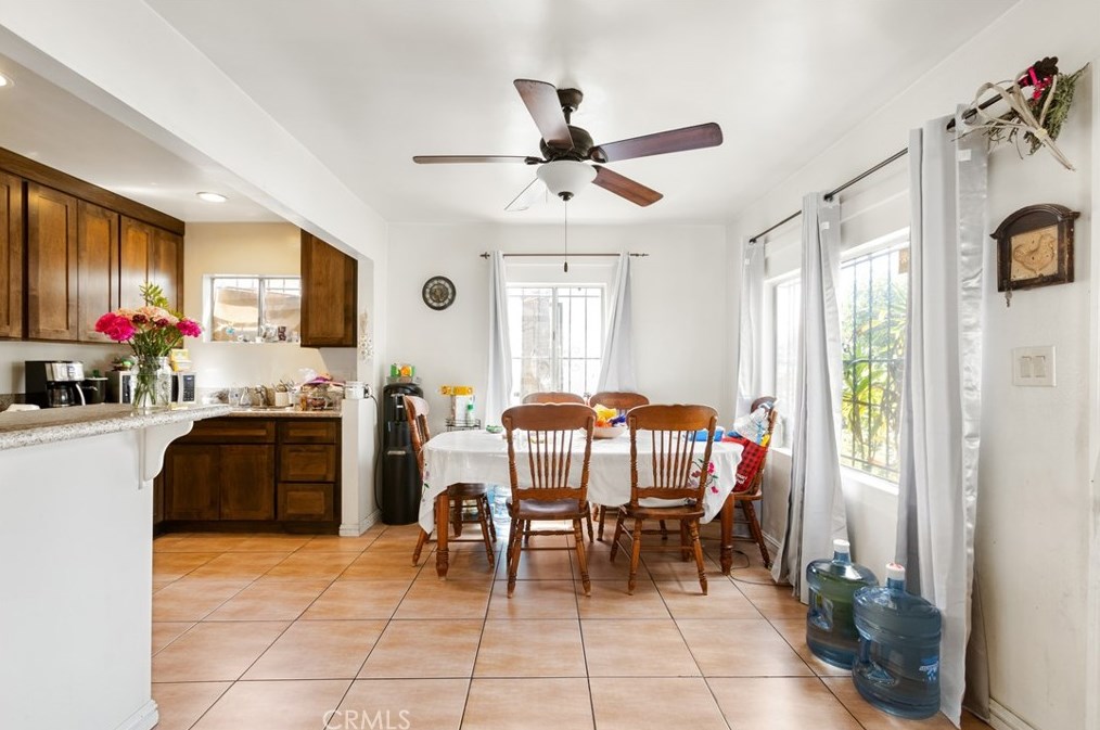 139 88th Pl, Los Angeles CA 90003-3413 exterior