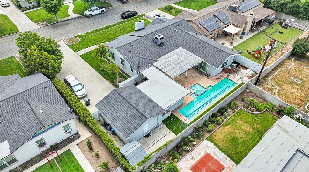 3076 Fremontia Dr, San Bernardino, CA 92404