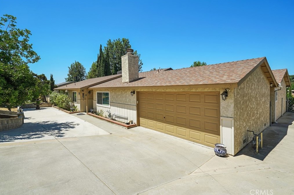 5575 Ash St, Jurupa Valley, CA 92509
