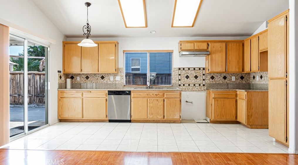 5237 Cisero Dr, Palmdale, CA 93552