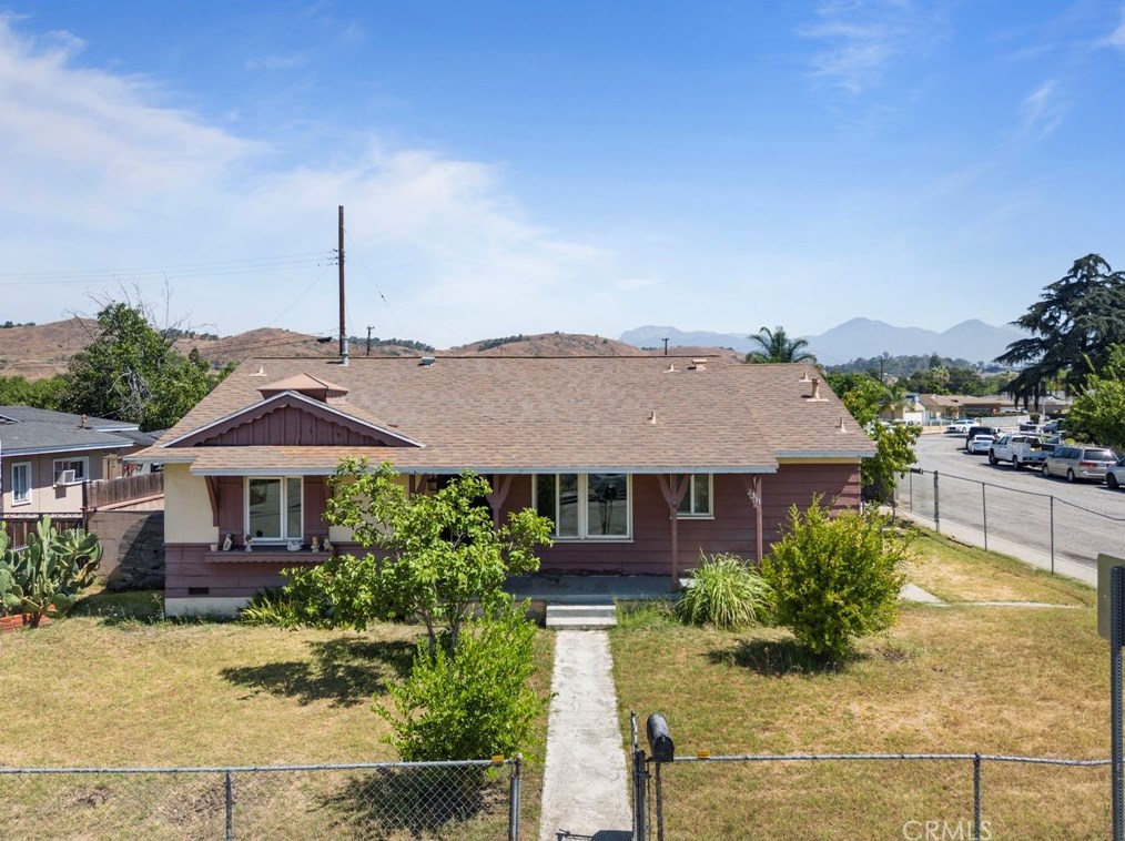 2311 Laurel Ave, Pomona, CA 91768