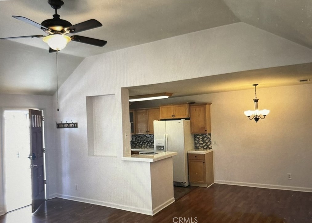 1800 S Maple St #209, Escondido, CA 92025