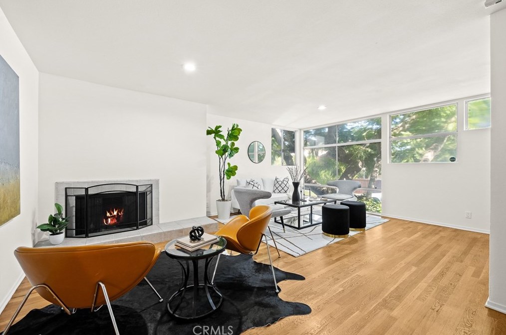 10929 Missouri Ave, Los Angeles CA  90025-5525 exterior
