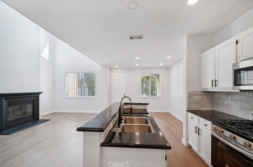 1105 N Solano Privado #b, Ontario, CA 91764