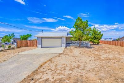 18270 Catalpa Street, Hesperia, CA 92345 - Photo 1