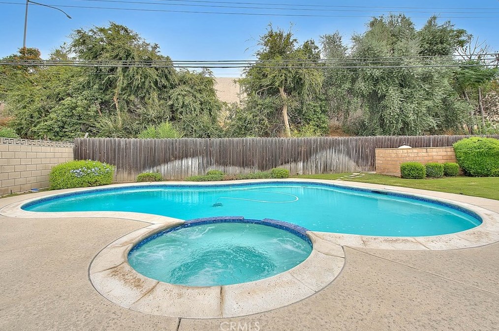 236 S Rock River Rd, Pomona, CA 91765
