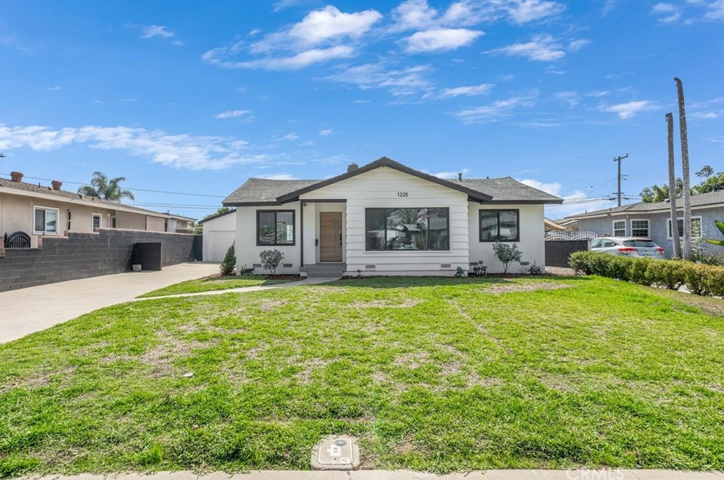 1226 E Elgenia Ave, West Covina, CA 91790