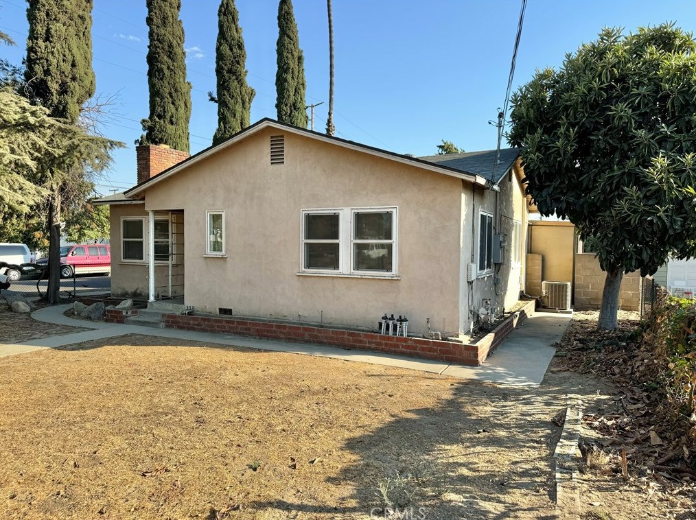 428 E Maple St, Ontario, CA 91761