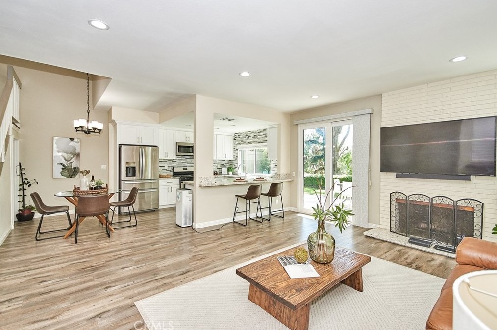 2411 N North Creek Ln, Fullerton, CA 92831
