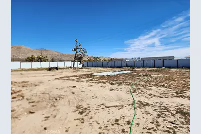 7248 Scarvan Road, Yucca Valley, CA 92284 - Photo 4