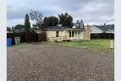 2213 Dels Lane, Turlock, CA 95382 - Photo 2