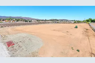 38680 Avenida De Felicidad, Murrieta, CA 92562 - Photo 4