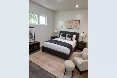 121 S Oxford Avenue, Los Angeles, CA 90004 - Photo 2