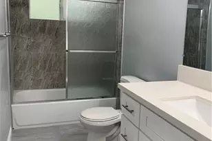 127 S Oxford Ave, Los Angeles, CA 90004 - Photo 6