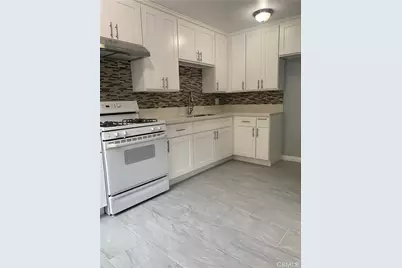 127 S Oxford Avenue, Los Angeles, CA 90004 - Photo 4