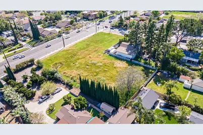 9118 Baseline Rd, Rancho Cucamonga, CA 91701 - Photo 2