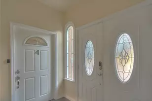 335 N Mariposa Ave, Los Angeles, CA 90004 - Photo 4