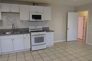 10517 50th St, Jurupa Valley, CA 91752 - Photo 8