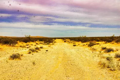 777 Valley Wells Road, Hinkley, CA 92347 - Photo 16