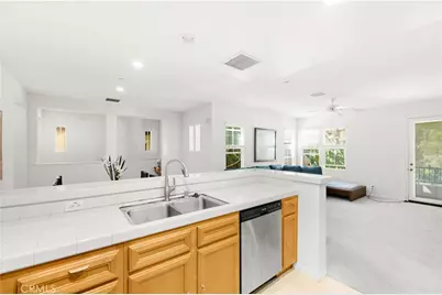 32 Perennial, Irvine, CA 92603 - Photo 8