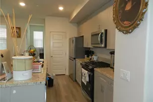 28010 Melrose Dr, Temecula, CA 92591 - Photo 4