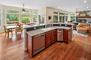 27581 Meadow Bay Dr, Lake Arrowhead, CA 92352 - Photo 32