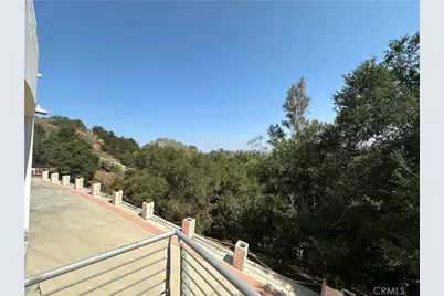5077 Schumacher Road, Calabasas, CA 91302 - Photo 2