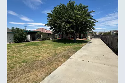 758 S Acacia Avenue, Rialto, CA 92376 - Photo 22
