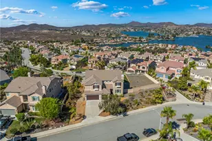 21 Via Palmieki Ct, Lake Elsinore, CA 92532 - Photo 2