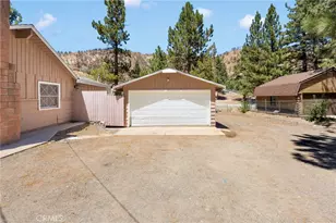 592 Mountain View Ave, Wrightwood, CA 92397 - Photo 6