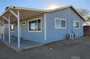 215 Hilton Ave, Landers, CA 92284 - Photo 4